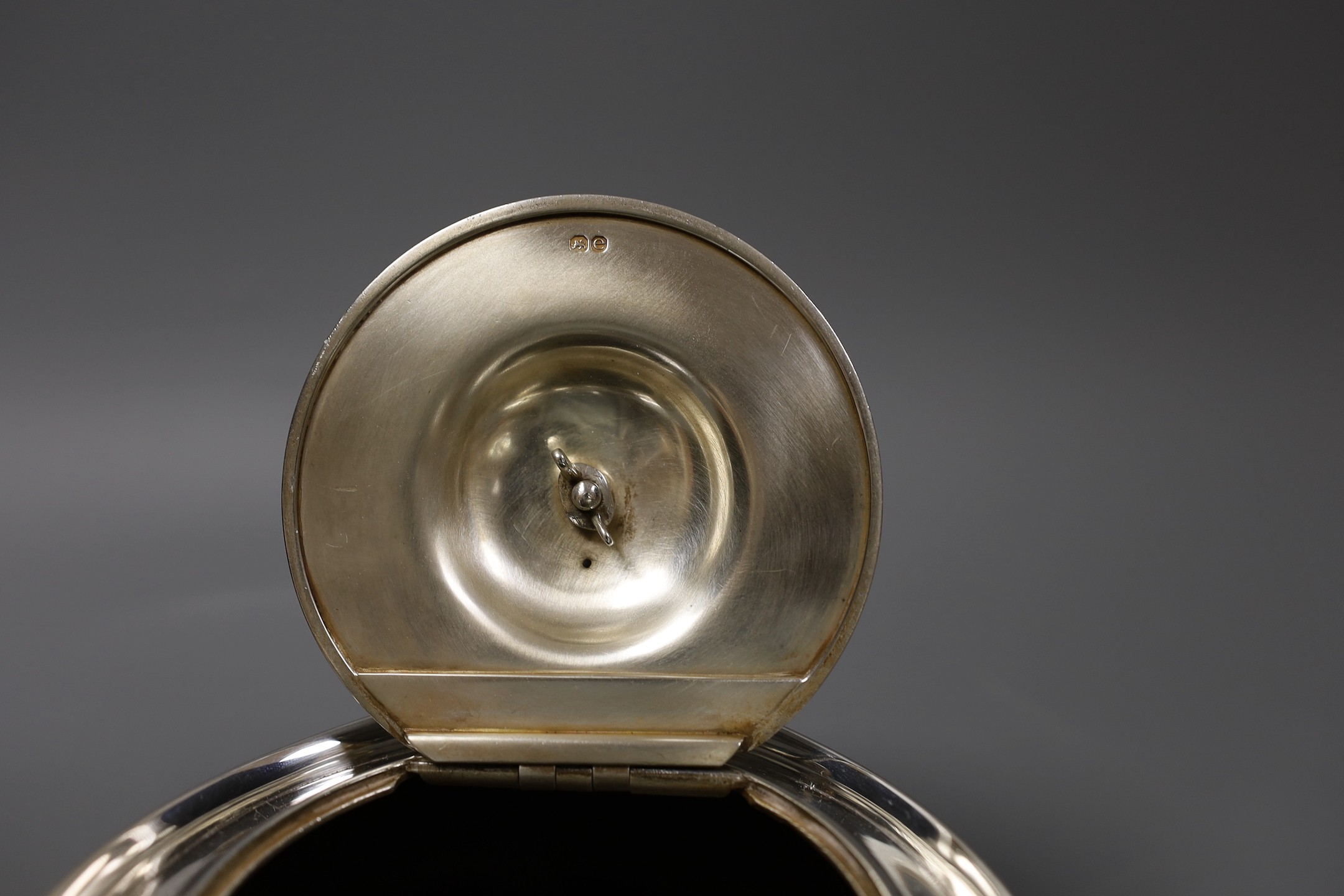 A George III squat circular silver teapot, by William Burwash, London 1820, gross 22oz.